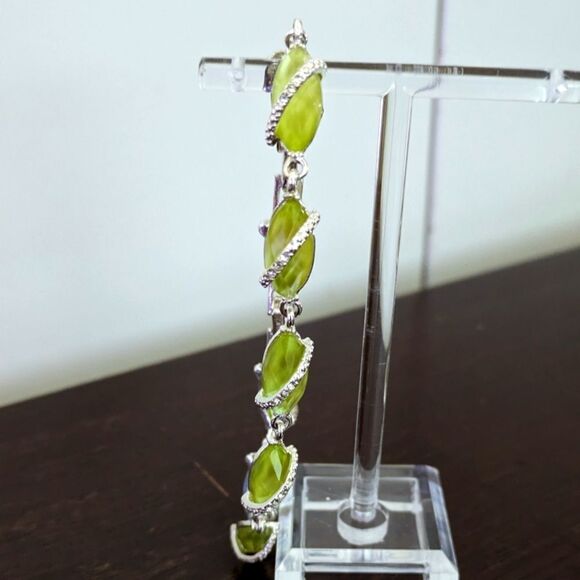 Avon Faux Citrine and Cubic Zirconia Silvertone Tennis Bracelet with Expander - Picture 5 of 9